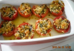 Tagliatelle met basilicumsaus en gegrilde tomaten