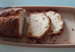 Kokoscake met abrikozen