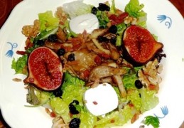 Salade met vijgen, oesterzwammen en geitenkaas