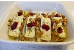 Witlof uit de oven met brie en cranberry.