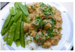 Rendang gehaktballetjes met peultjes en rijst.....