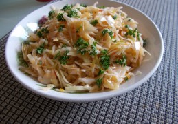 Aziatische witte kool salade