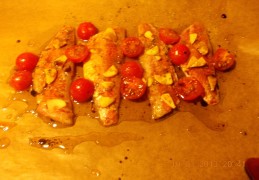 Rode mulfilet met tomaten, knoflook en balsamico uit de oven