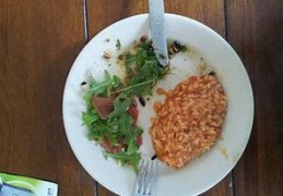 Risotto met bacon en gedroogde tomaten