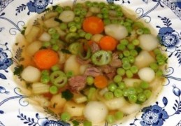 Runderbouillon met lentegroenten