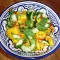 Mexicaanse komkommersalade met mango en rode peper