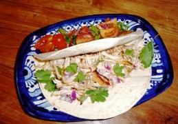 Carnitas de Pollo (Pulled Chicken)