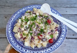 Griekse aardappelsalade (Patatosalata)