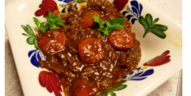 Stoofvlees, zoals oma het vroeger maakte .