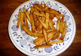Verse friet met schil zoals bij La Place