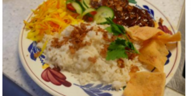 Pittige Sticky Aziatische Speklappen met atjar en rijst.....