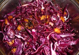 Rode kool met bacon en rozemarijn (Jamie Oliver)