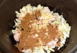 Kipstoofpot met linzen
