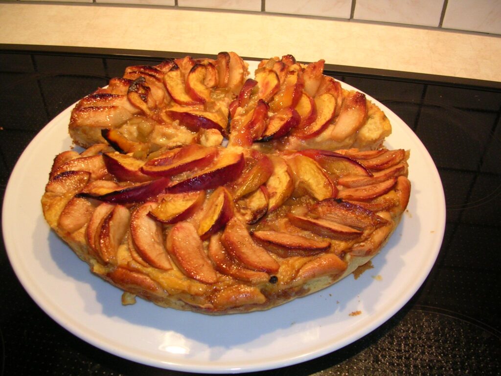 Taart met rabarber,appels en nectarinnen