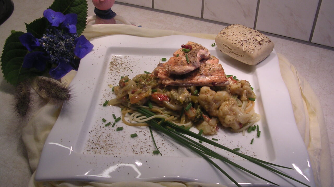 Tricolore spagetti met zalm