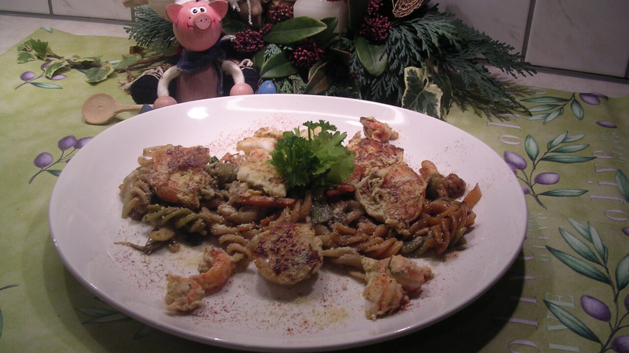 Tricolore spirale met groenten en vis
