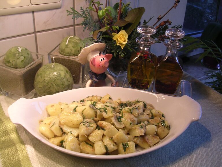 Aardappelen opgebakken met rucola en roquefort