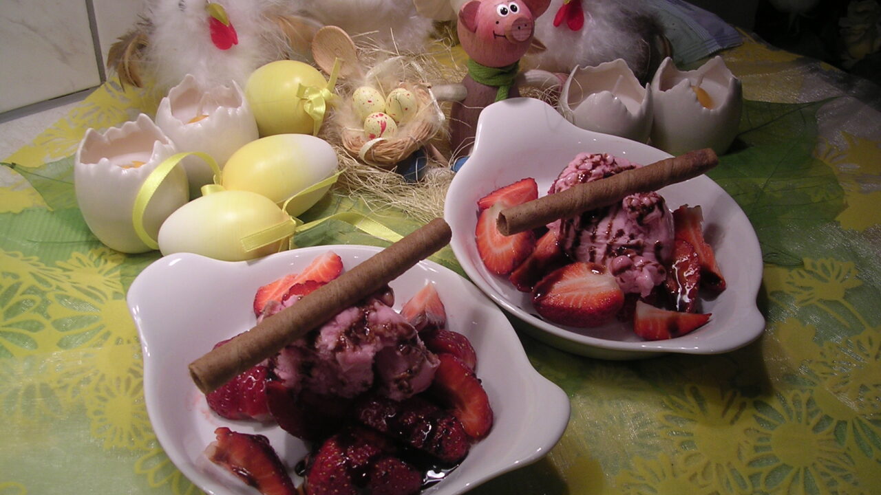 Dessert : een rood gekleurd dessertje