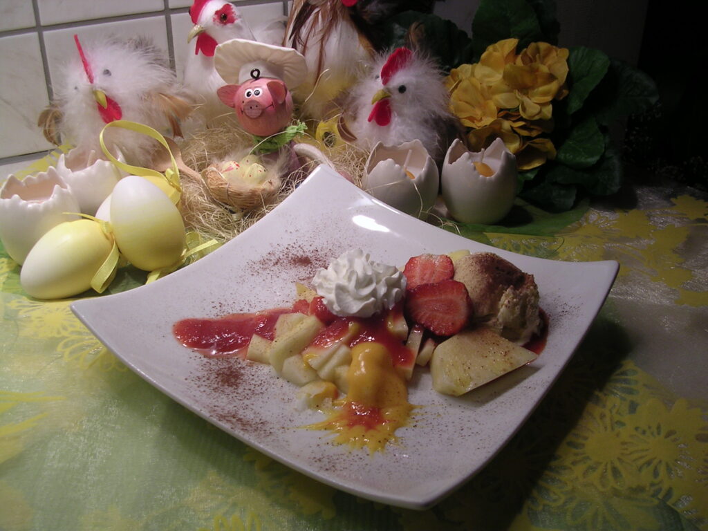 Dessert : kaneelijsje met ananas en aardbei en …