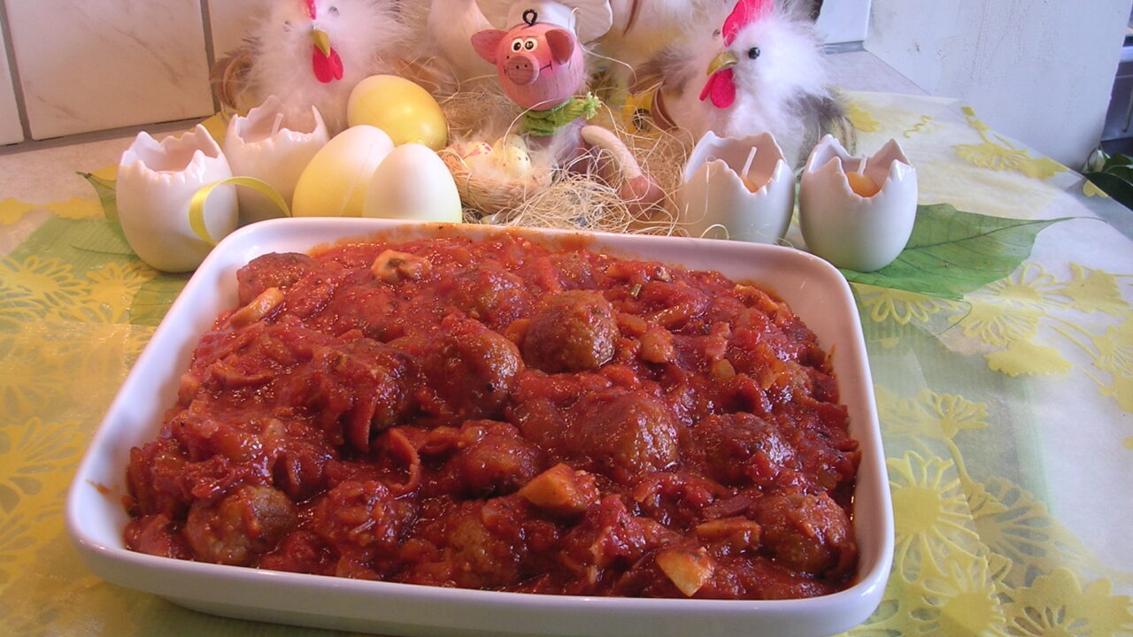 Spaghetti saus met balletjes en…