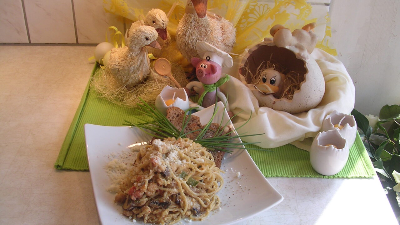 Toast spaghetti met grijs garnalen en kaas.