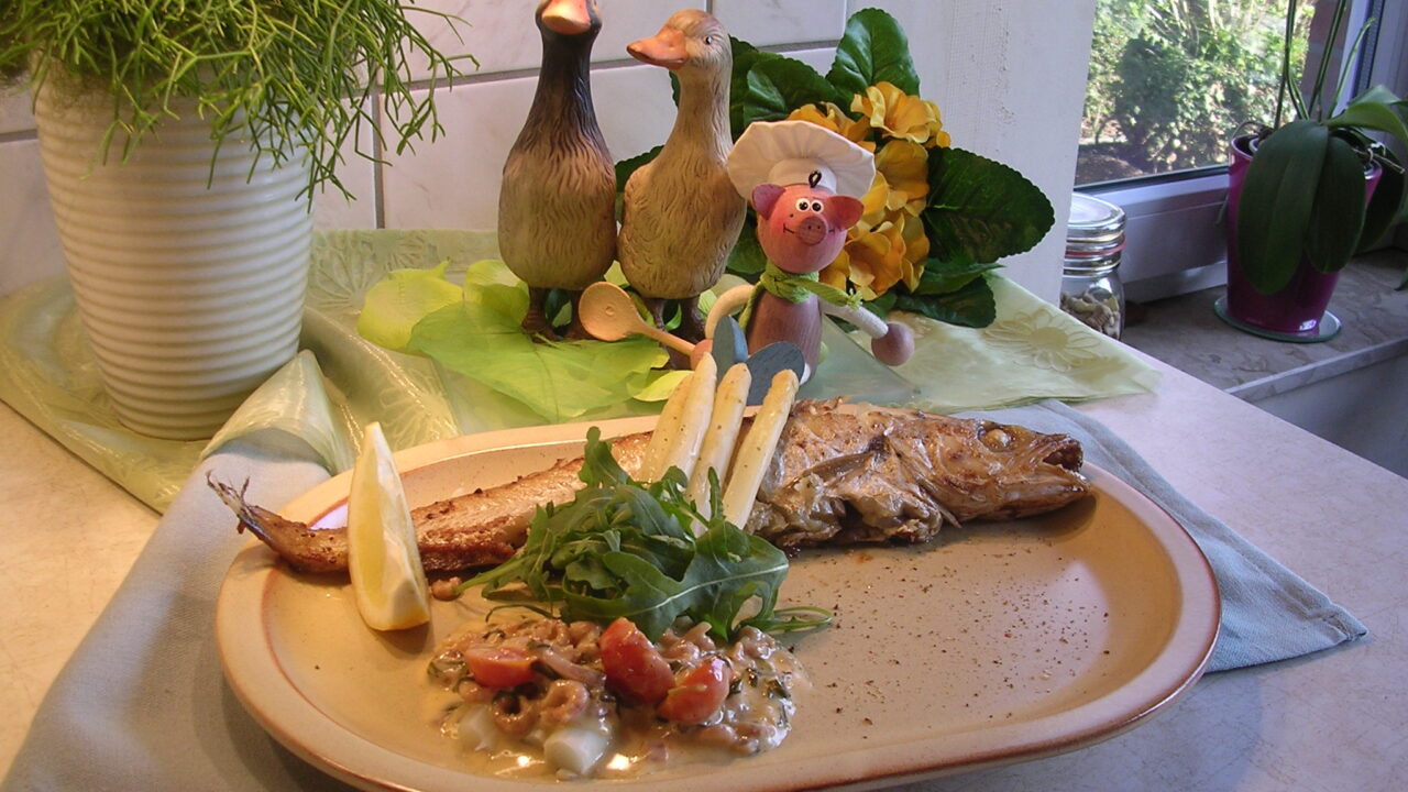 Wijting met vlaamse asperges