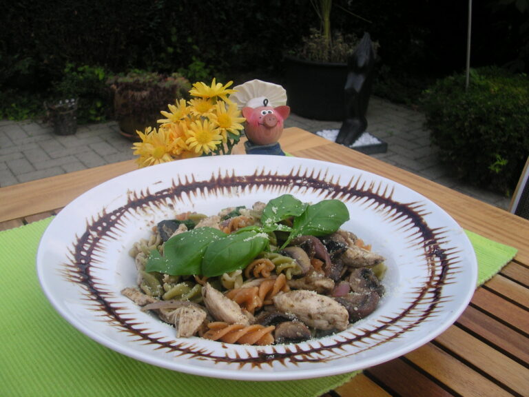 Pasta fusili tricolore