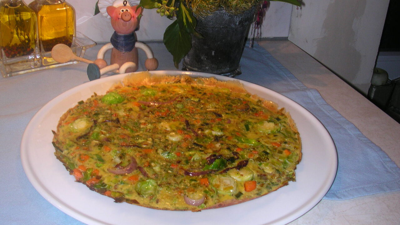 Omelet met pittig gekruide groenten