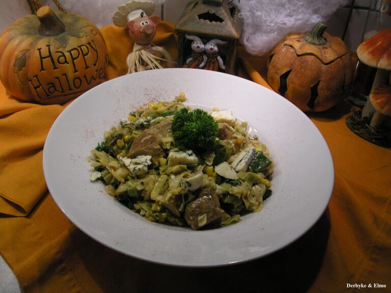 Pasta met varkenshaasje en groenten