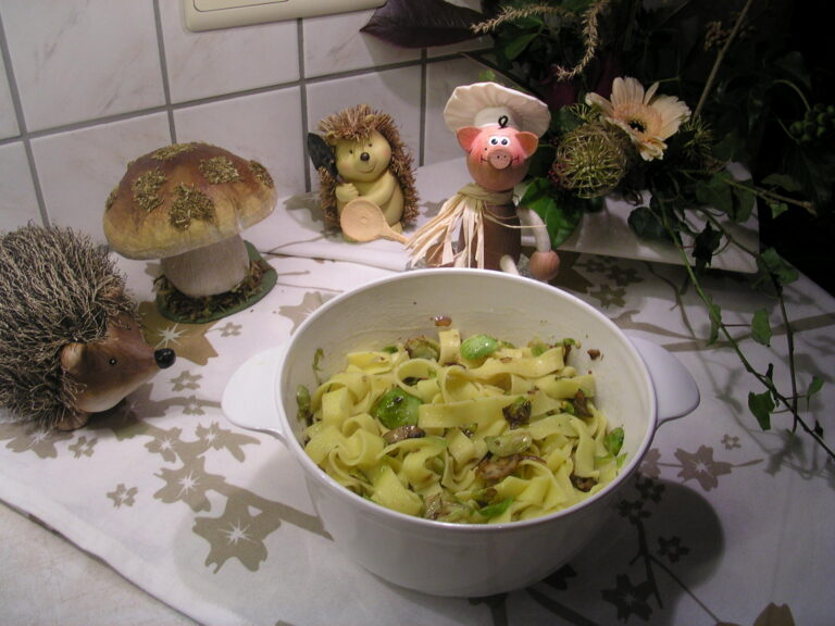 Vegetarische pasta met frisse groenten