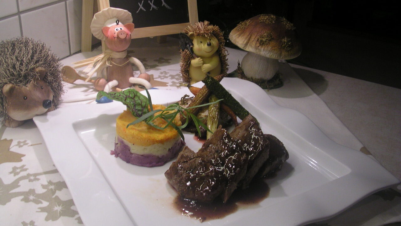 Lamsfilet met zijn garnituren hoofdschotel Belleke’s verjaardag