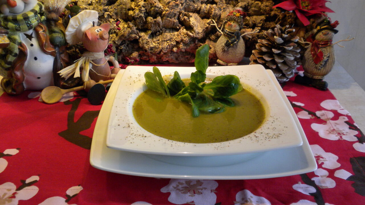 Soep : sorrel, lettuce soup , ofwel zurkel ,veldslasoep