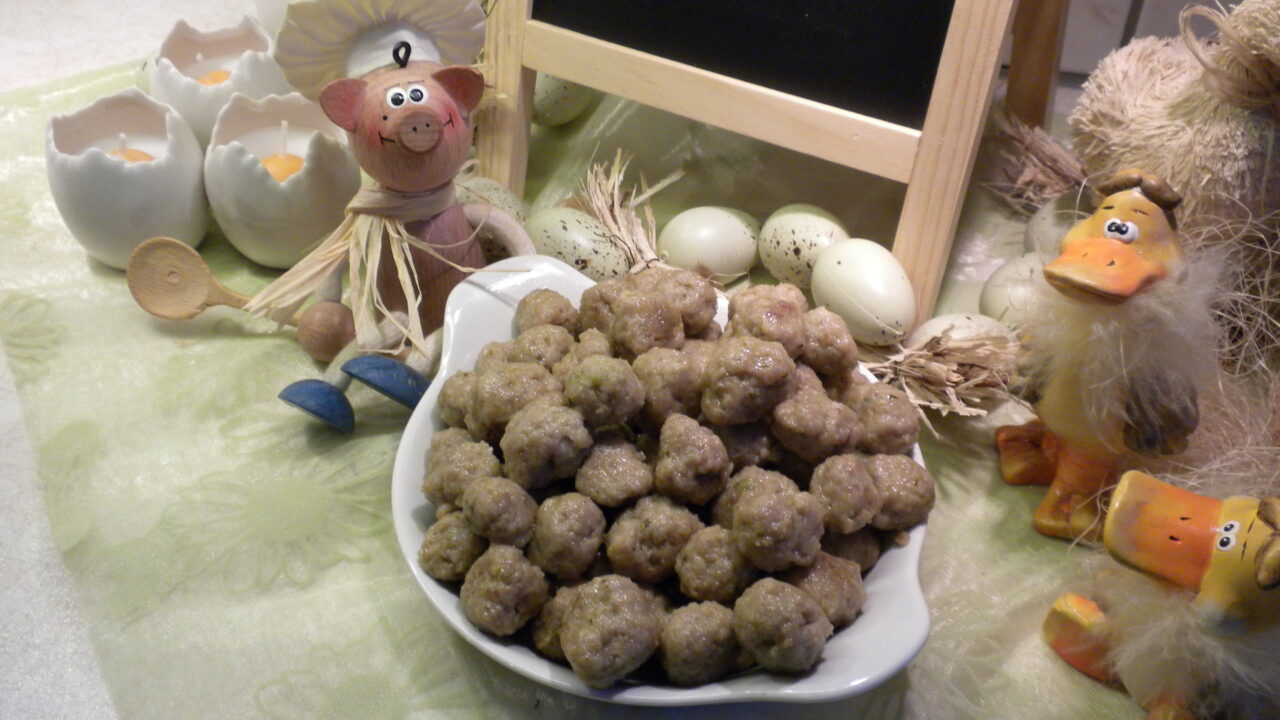 Soepballetjes met groene pesto