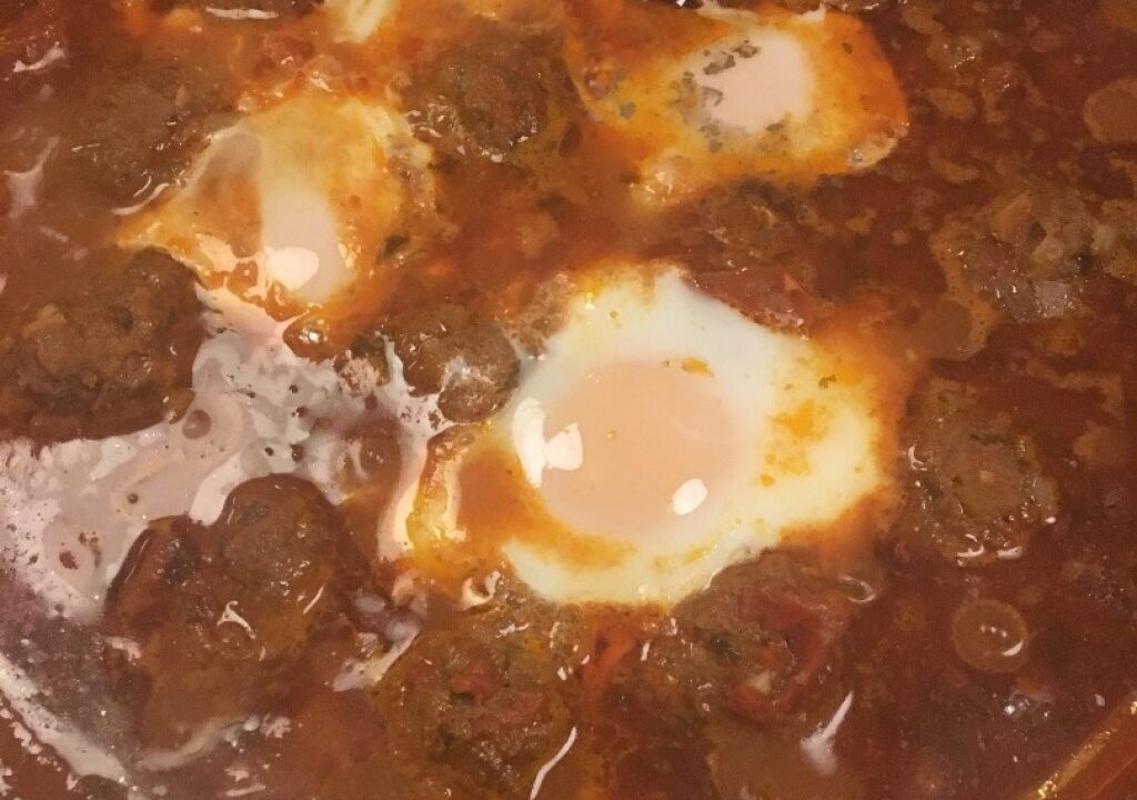 Gehaktballetjes en ei uit de Tajine