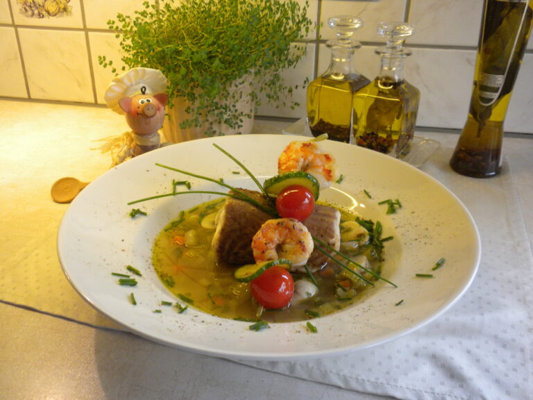 Soepje met doornhaai en scampi’s