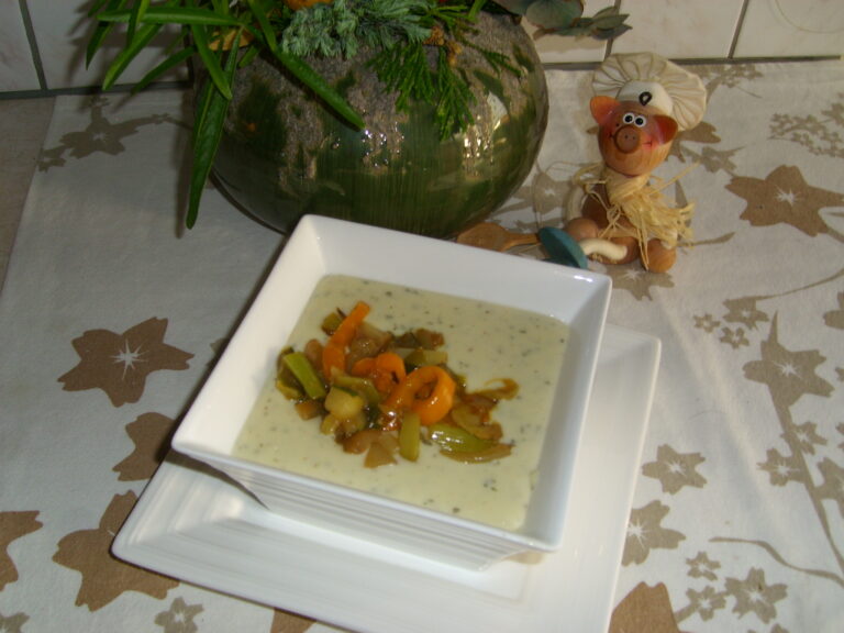 Saus : verse basilicum-melksausje met kaas
