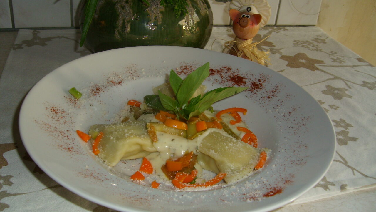 Zwabische Maultaschen met een heerlijk sausje