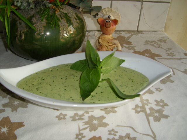 Saus : fris basilicumsausje