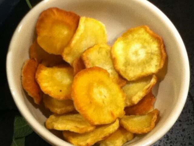Pastinaakchips uit de oven