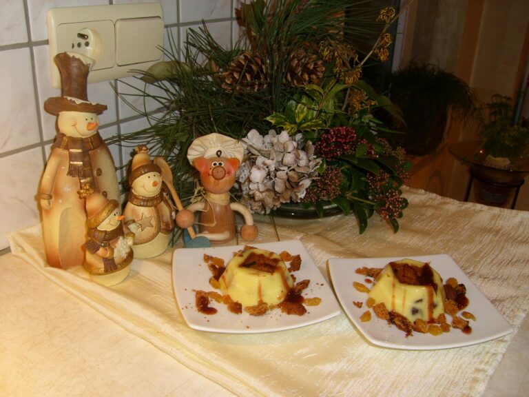Vanillepudding met peperkoek en rozijnen