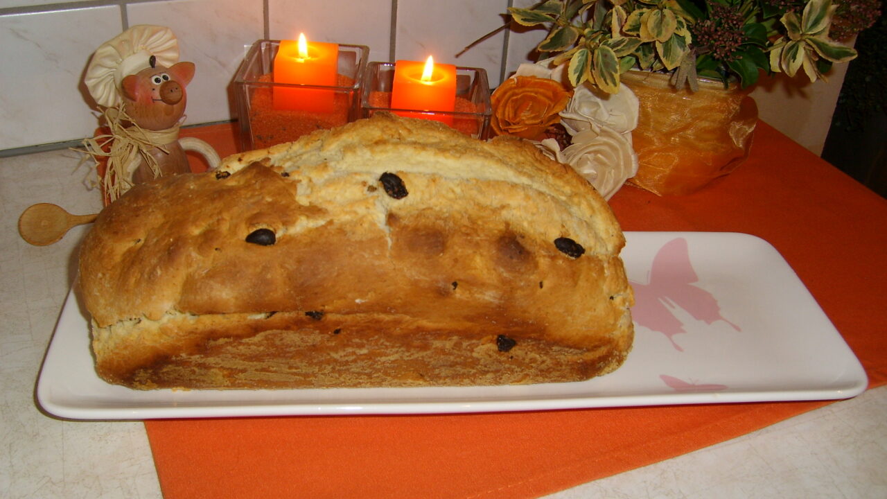 Brood met rozijnen en krenten