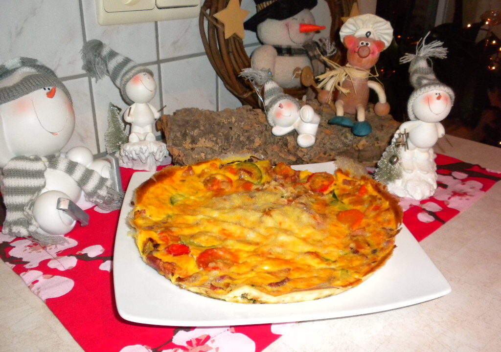 Ei-omelet met salami, witloof en courgette