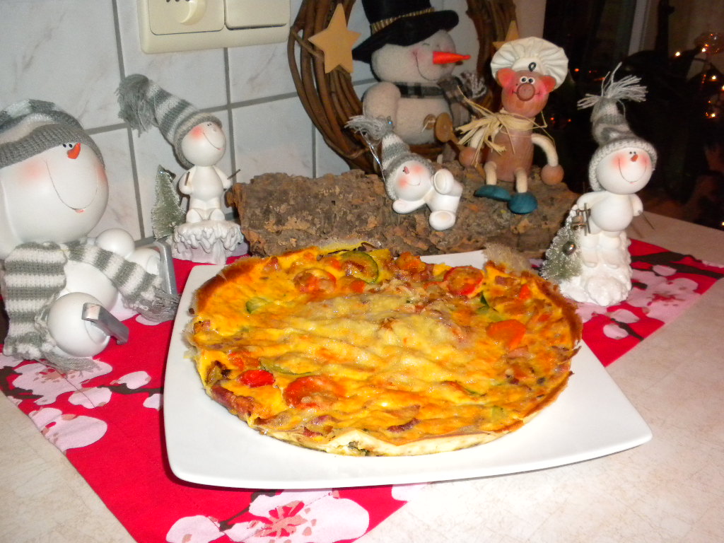Ei-omelet met salami, witloof en courgette