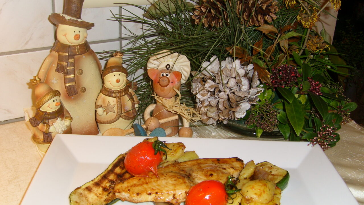 Zwaardvissteak gegrild met gegrilde courgette