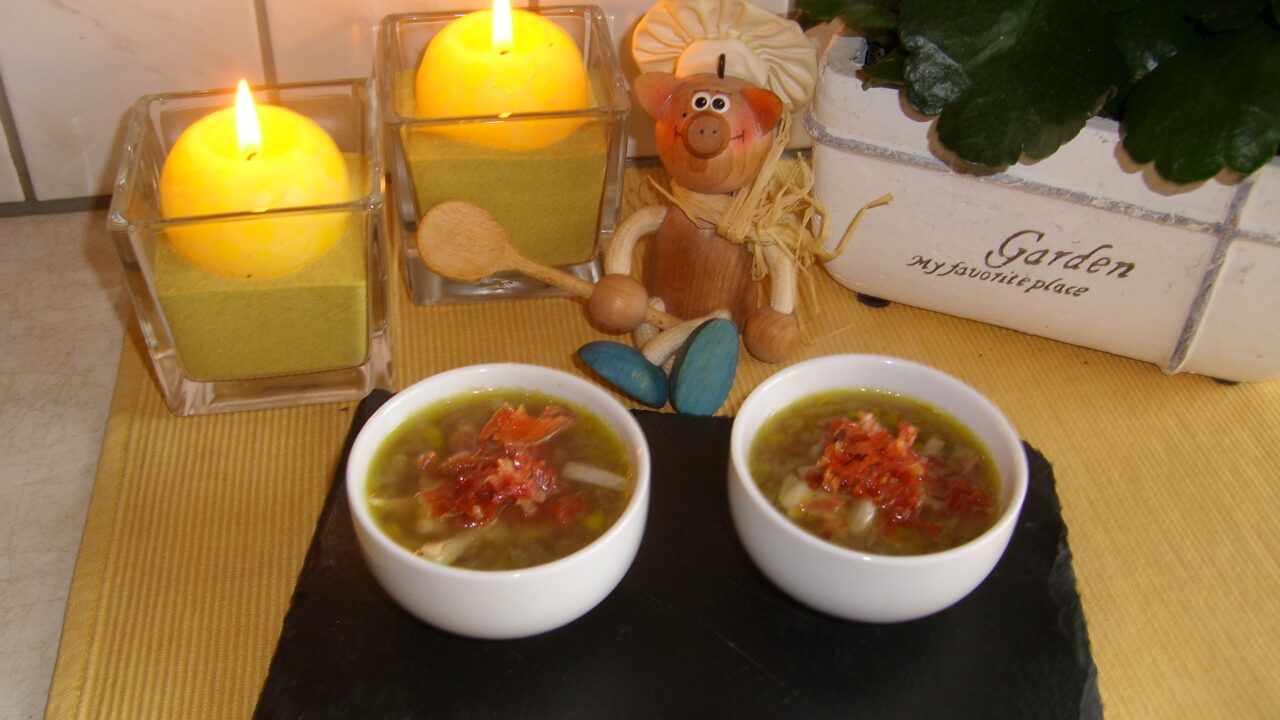 Hapje: witloofsoepje met parmaham