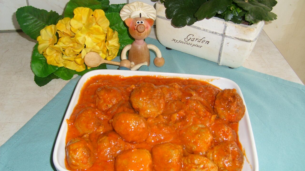 Bouletten in tomatensaus