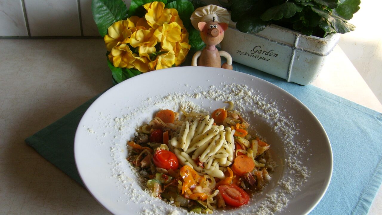 Pasta: Capunti Alla Puttanesca
