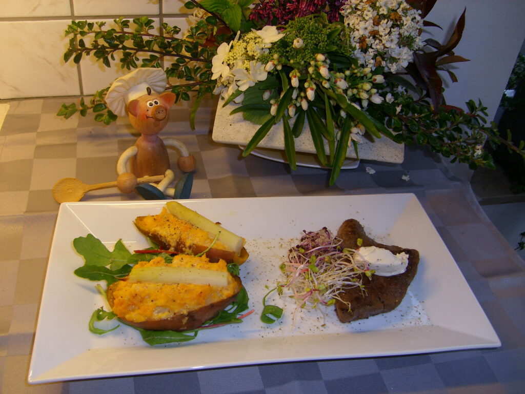 Aardappelzoet gevuld met puree en asperges