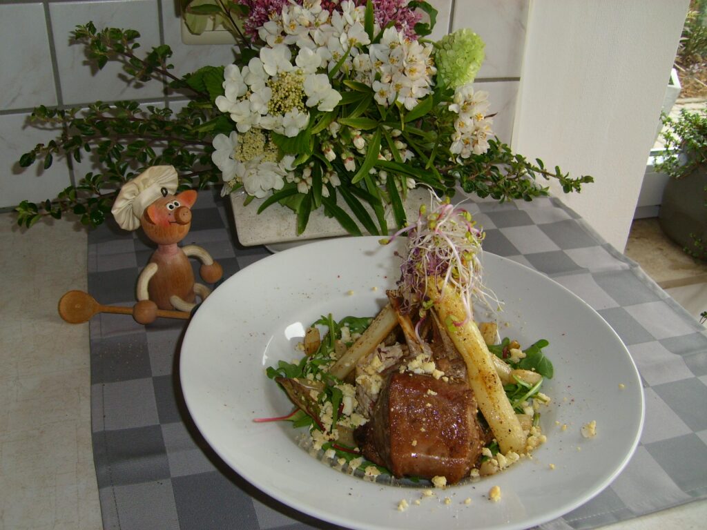 Lamskroon met opgebakken asperges