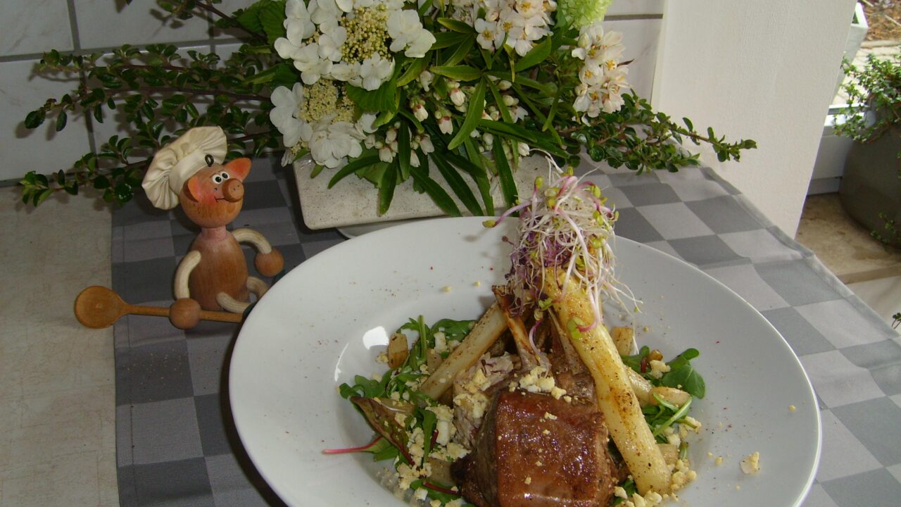 Lamskroon met opgebakken asperges